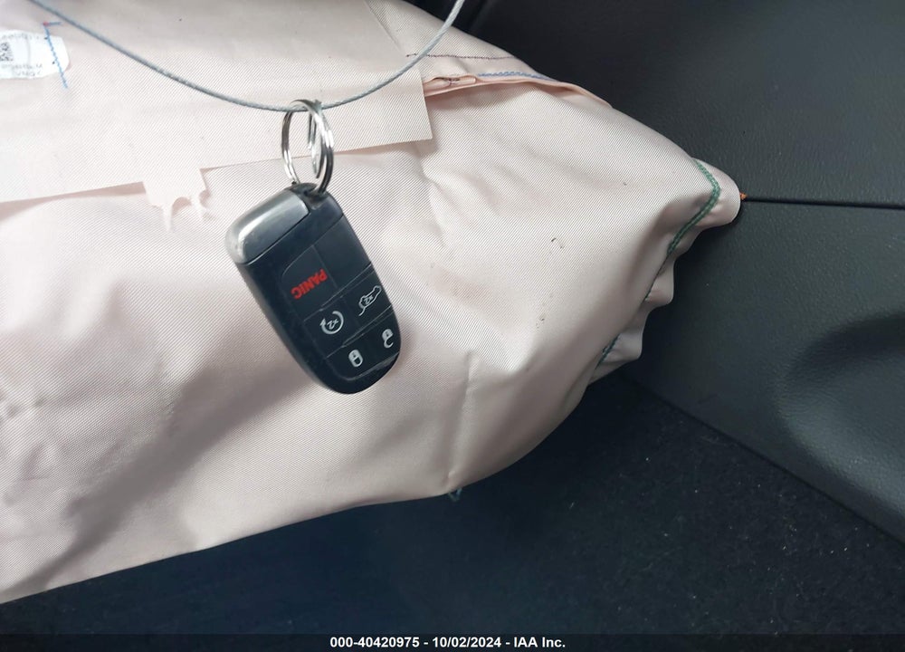 2019 JEEP GRAND CHEROKEE LAREDO E 4X2 VIN: 1C4RJEAG4KC650187