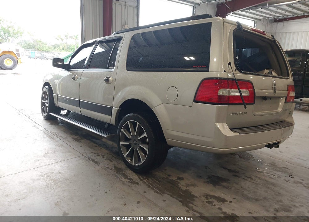 2007 LINCOLN NAVIGATOR L VIN: 5LMFL27507LJ12216