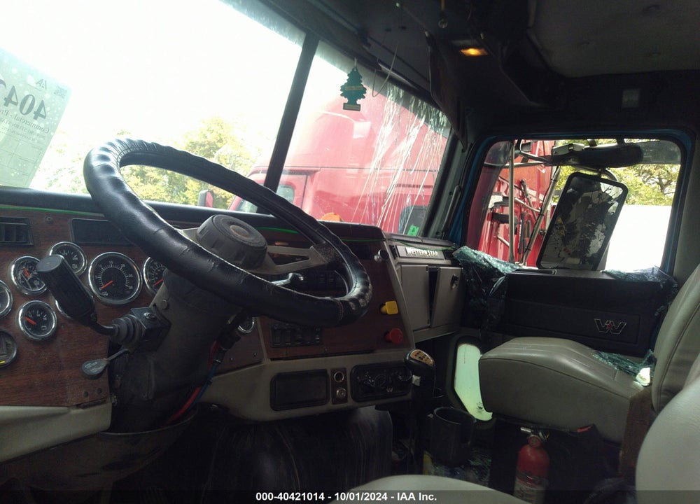 2019 WESTERN STAR 4700 SET FORWARD AXLE VIN: 5KJJAVDV6KPKT8212