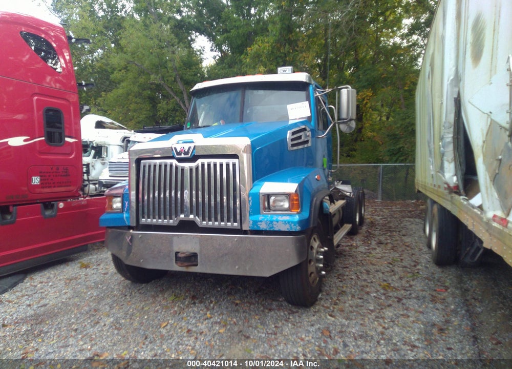 2019 WESTERN STAR 4700 SET FORWARD AXLE VIN: 5KJJAVDV6KPKT8212
