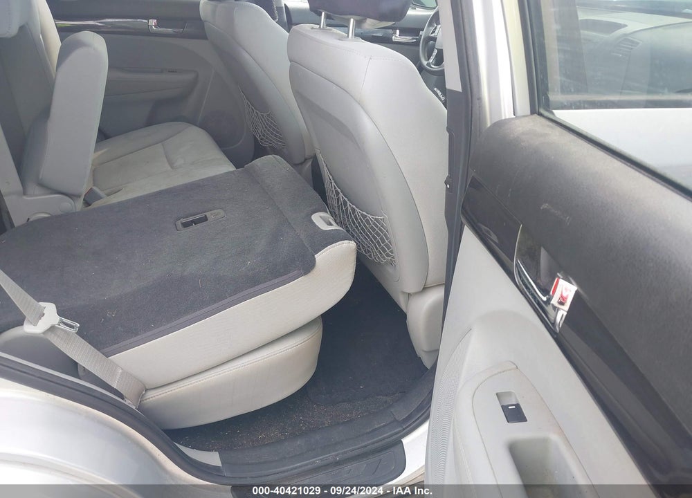 2013 KIA SORENTO LX VIN: 5XYKT3A62DG422680