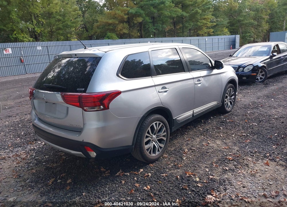 2016 MITSUBISHI OUTLANDER ES VIN: JA4AZ3A37GZ039706