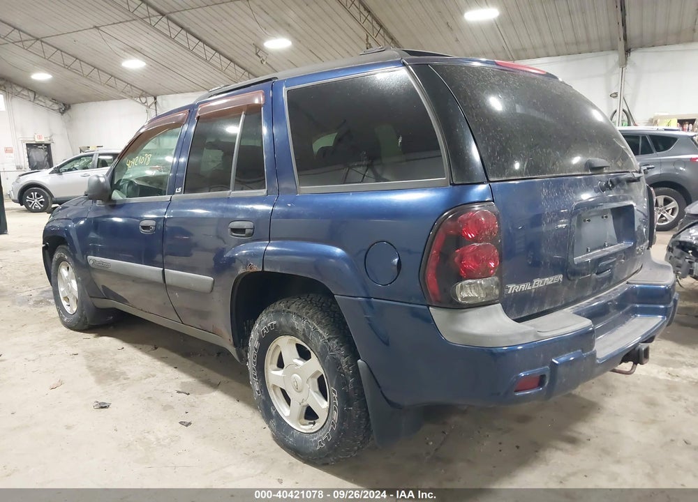 2003 CHEVROLET TRAILBLAZER LS VIN: 1GNDT13S532370033