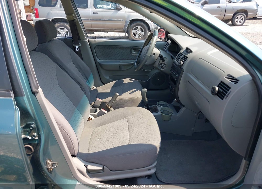 2003 KIA RIO VIN: KNADC125736253404