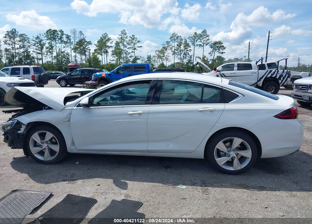 2018 BUICK REGAL SPORTBACK PREFERRED VIN: W04GL6SX8J1057720