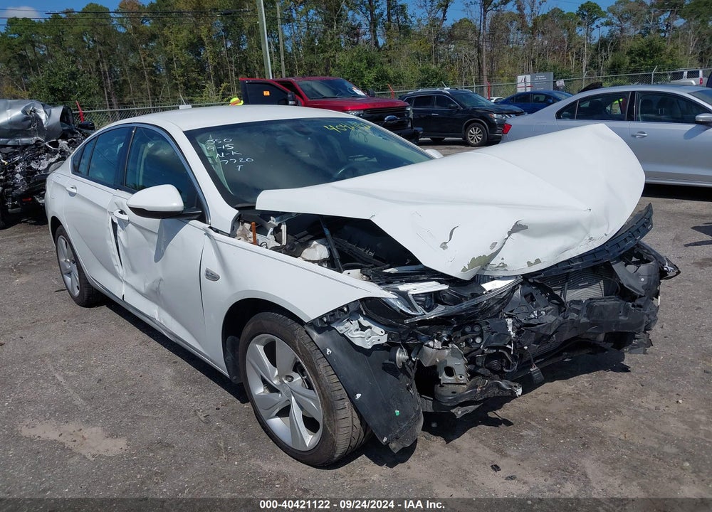 2018 BUICK REGAL SPORTBACK PREFERRED VIN: W04GL6SX8J1057720