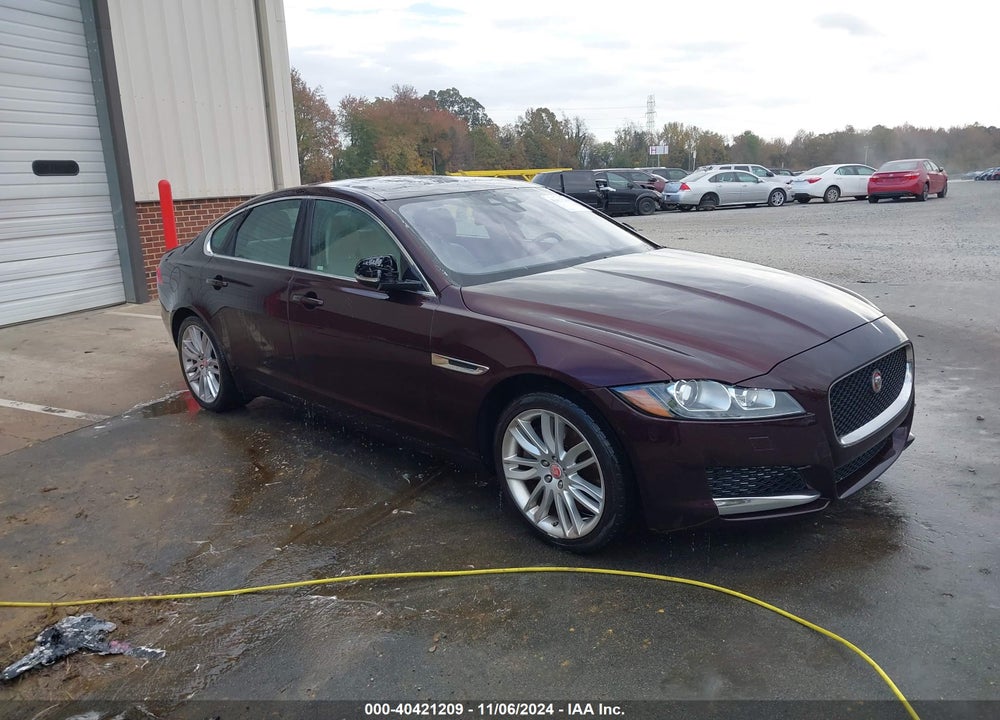 2016 JAGUAR XF 35T PRESTIGE VIN: SAJBE4BV5GCY07828