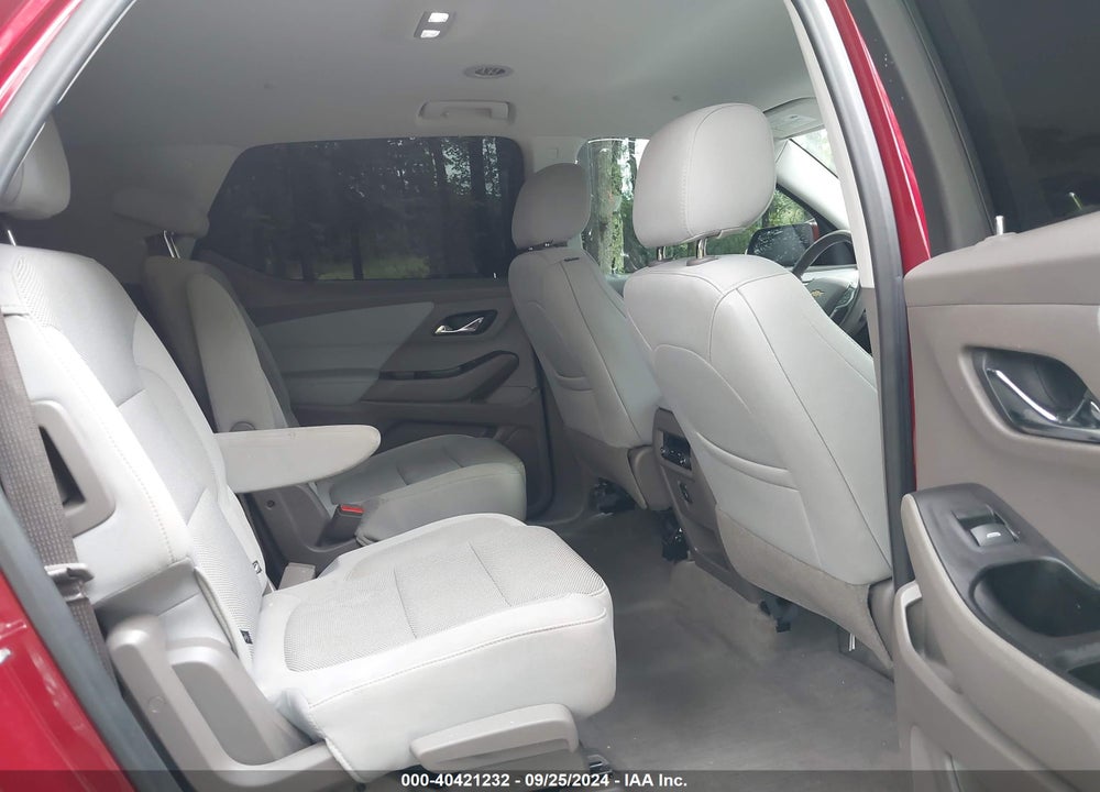 2018 CHEVROLET TRAVERSE 1LT VIN: 1GNEVGKWXJJ285701