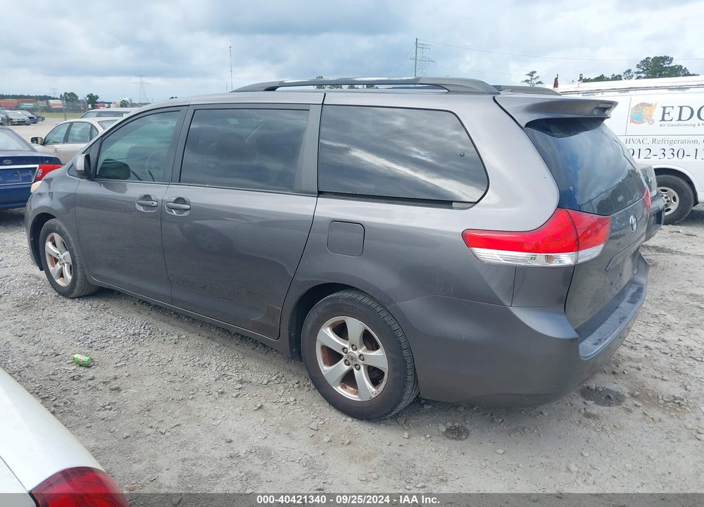 2011 TOYOTA SIENNA LE V6 VIN: 5TDKK3DC0BS165944