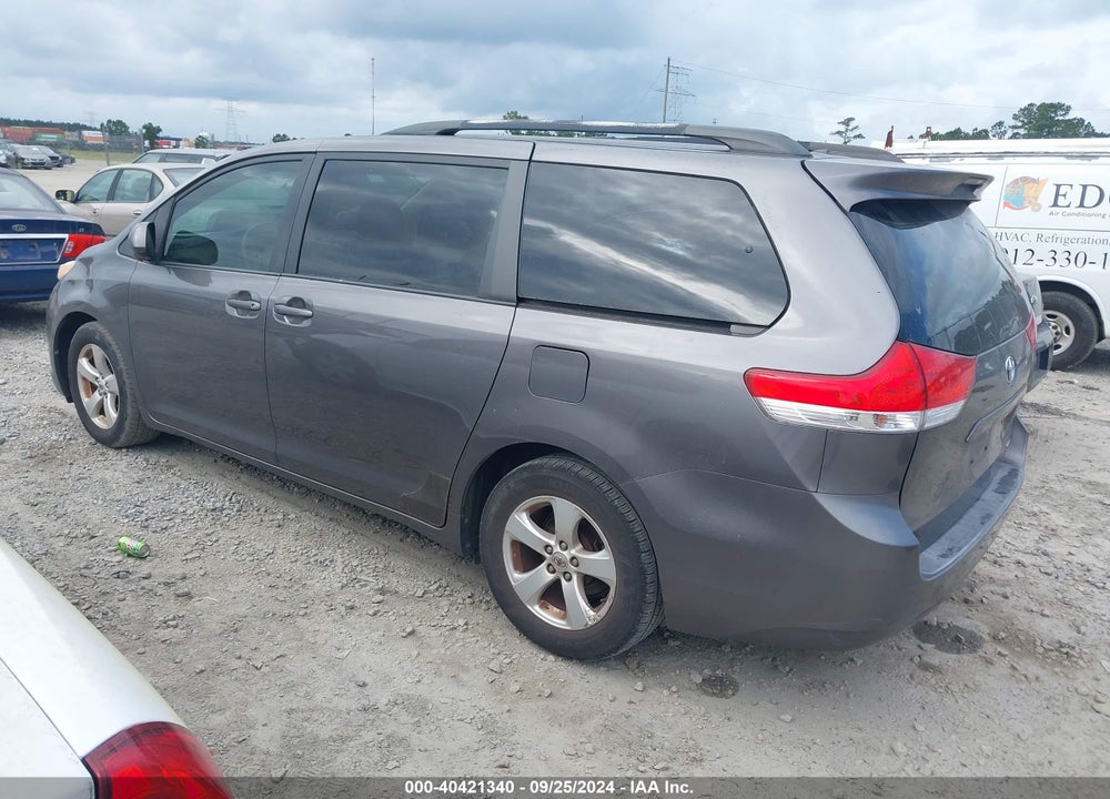 2011 TOYOTA SIENNA LE V6 VIN: 5TDKK3DC0BS165944