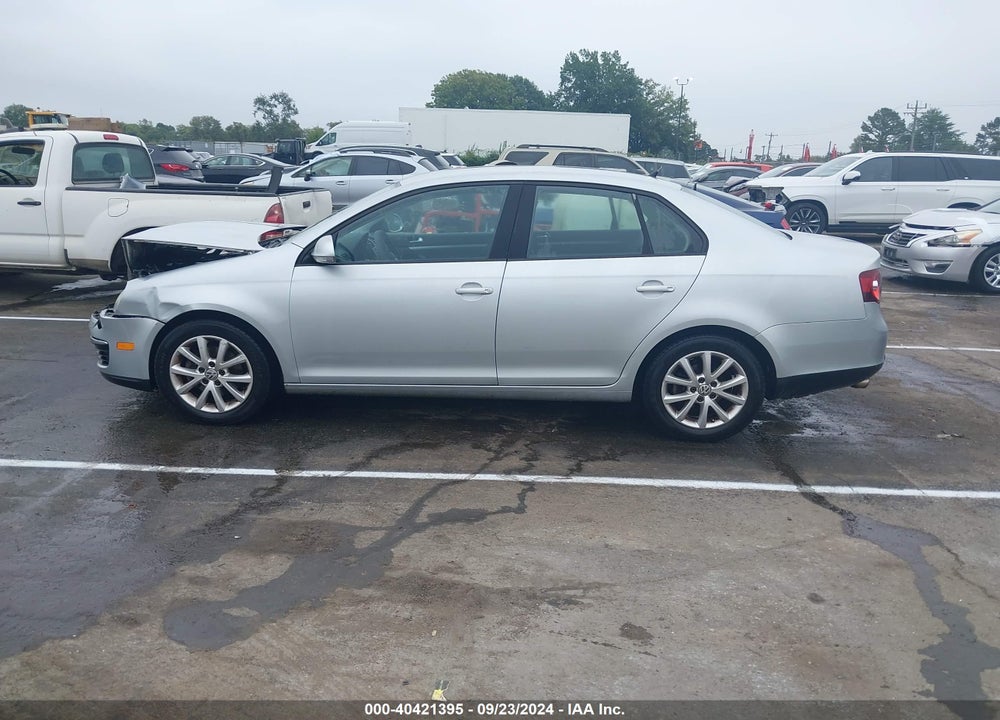 2010 VOLKSWAGEN JETTA S VIN: 3VWJX7AJ4AM016004