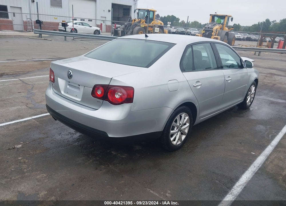 2010 VOLKSWAGEN JETTA S VIN: 3VWJX7AJ4AM016004