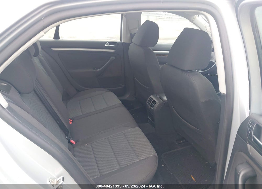 2010 VOLKSWAGEN JETTA S VIN: 3VWJX7AJ4AM016004