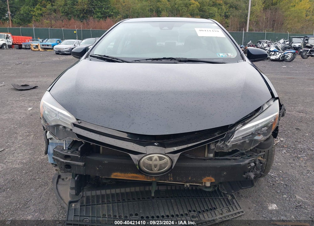 2017 TOYOTA COROLLA LE VIN: 2T1BURHE0HC888364
