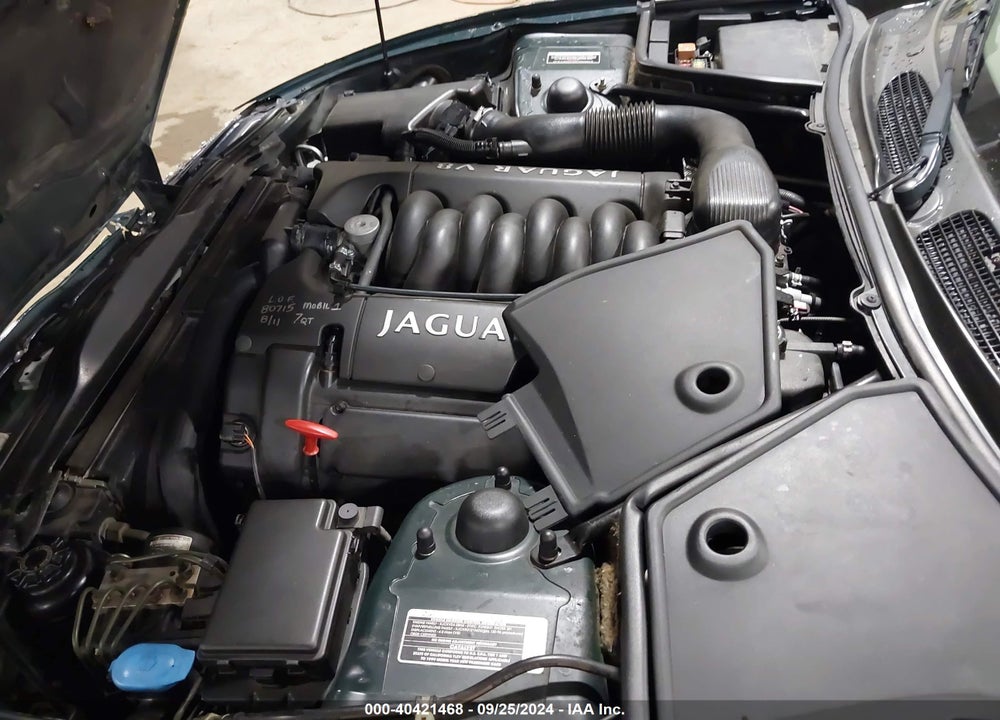1999 JAGUAR XK8 VIN: SAJGX2043XC036543