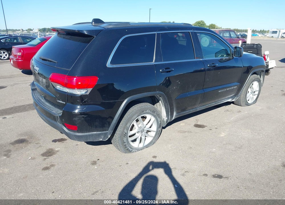 2017 JEEP GRAND CHEROKEE LAREDO 4X4 VIN: 1C4RJFAG2HC841380
