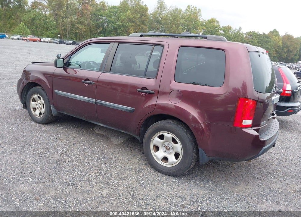 2011 HONDA PILOT LX VIN: 5FNYF4H23BB059742