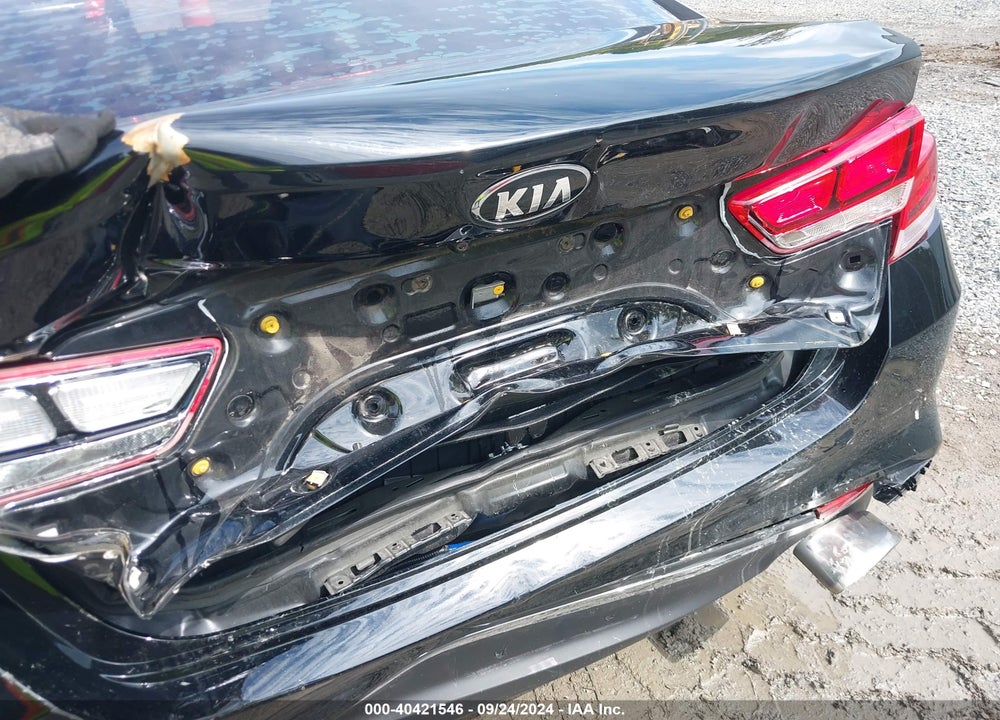 2018 KIA OPTIMA LX VIN: 5XXGT4L32JG203264
