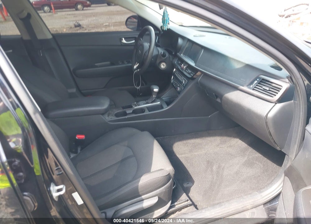 2018 KIA OPTIMA LX VIN: 5XXGT4L32JG203264