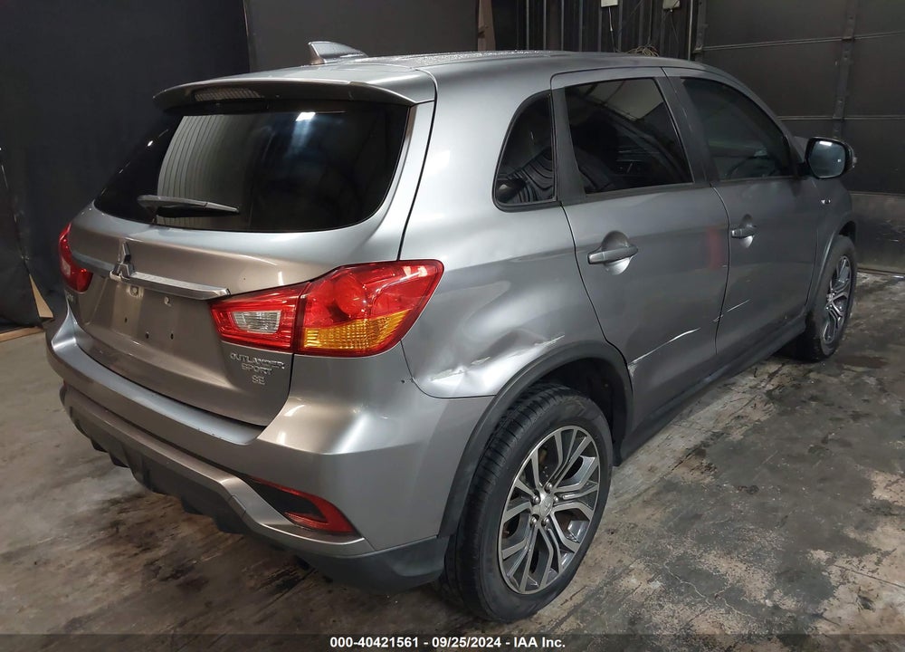 2018 MITSUBISHI OUTLANDER SPORT 2.4 SE VIN: JA4AP3AW3JZ001154