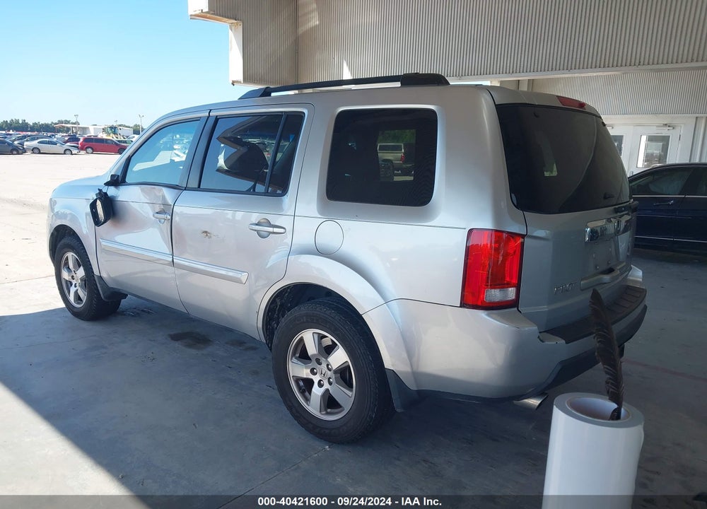 2010 HONDA PILOT EX-L VIN: 5FNYF3H55AB022128