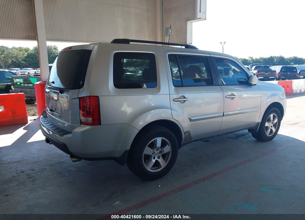 2010 HONDA PILOT EX-L VIN: 5FNYF3H55AB022128