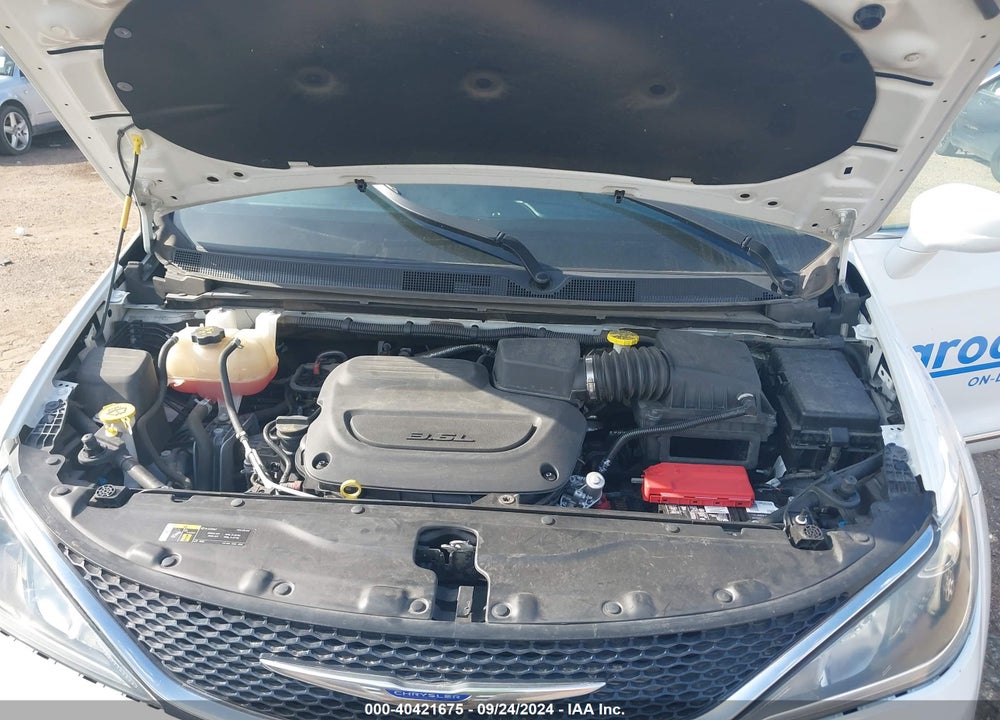 2020 CHRYSLER PACIFICA TOURING L VIN: 2C4RC1BG3LR133442