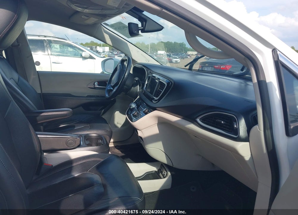 2020 CHRYSLER PACIFICA TOURING L VIN: 2C4RC1BG3LR133442