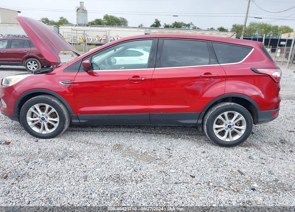 2017 FORD ESCAPE SE VIN: 1FMCU0G99HUE51305