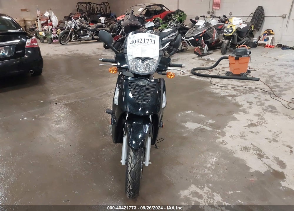 2009 KYMCO USA INC PEOPLE S/200 VIN: RFBD1H1199B250538