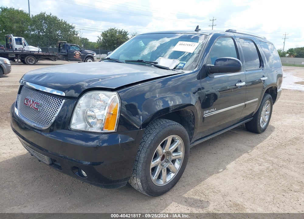 2012 GMC YUKON DENALI VIN: 1GKS1EEF8CR184107