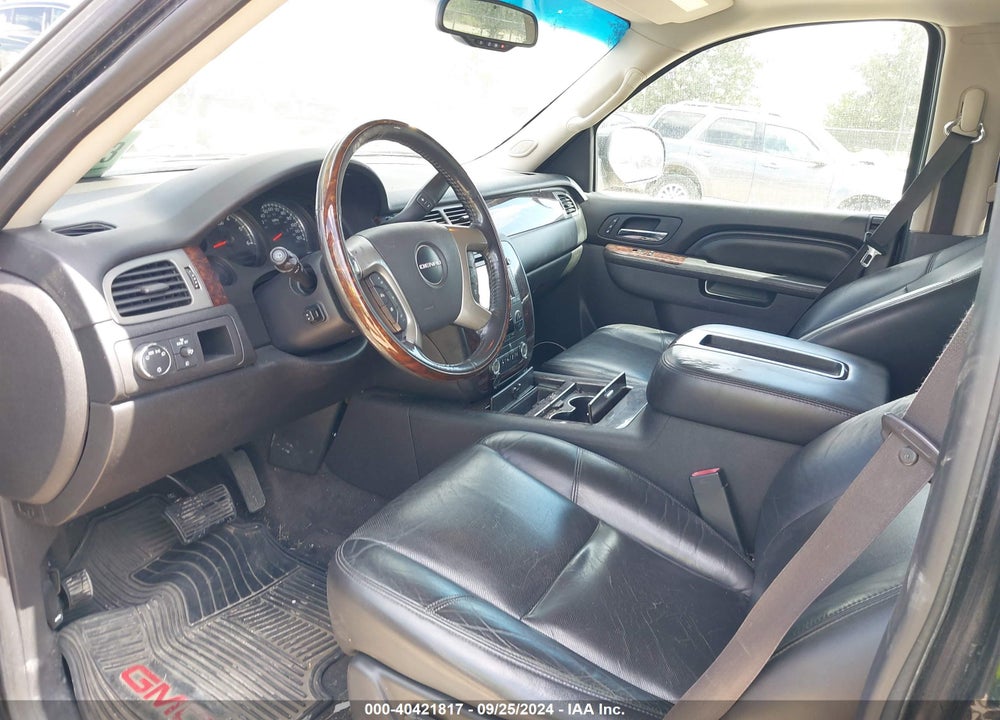2012 GMC YUKON DENALI VIN: 1GKS1EEF8CR184107