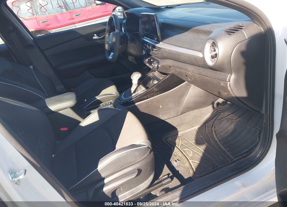 2023 KIA FORTE VIN: 3KPF54AD2PE631208