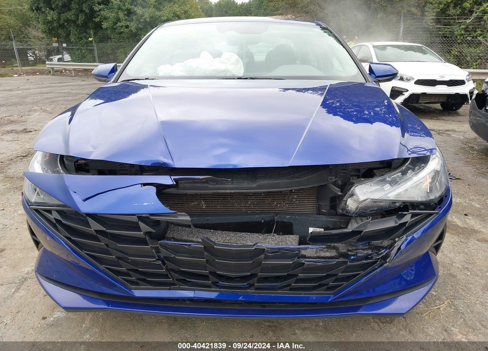 2022 HYUNDAI ELANTRA SEL VIN: KMHLM4AG2NU241171