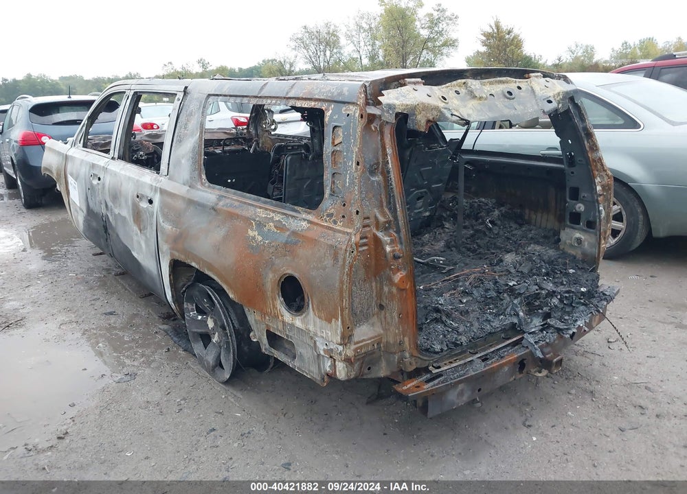 2016 CHEVROLET SUBURBAN LTZ VIN: 1GNSKJKC3GR325416