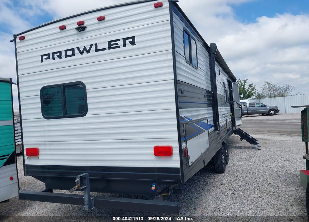 2022 PROWLER 303BH VIN: 5SFPB3527NE482851