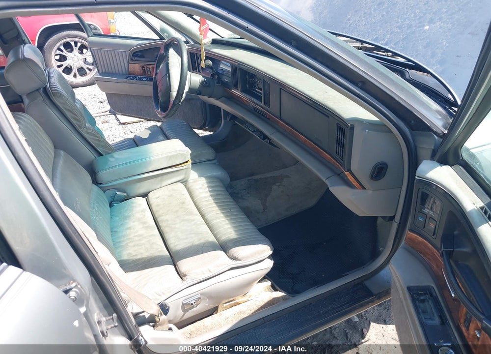 1994 BUICK PARK AVENUE VIN: 1G4CW52L8R1634871