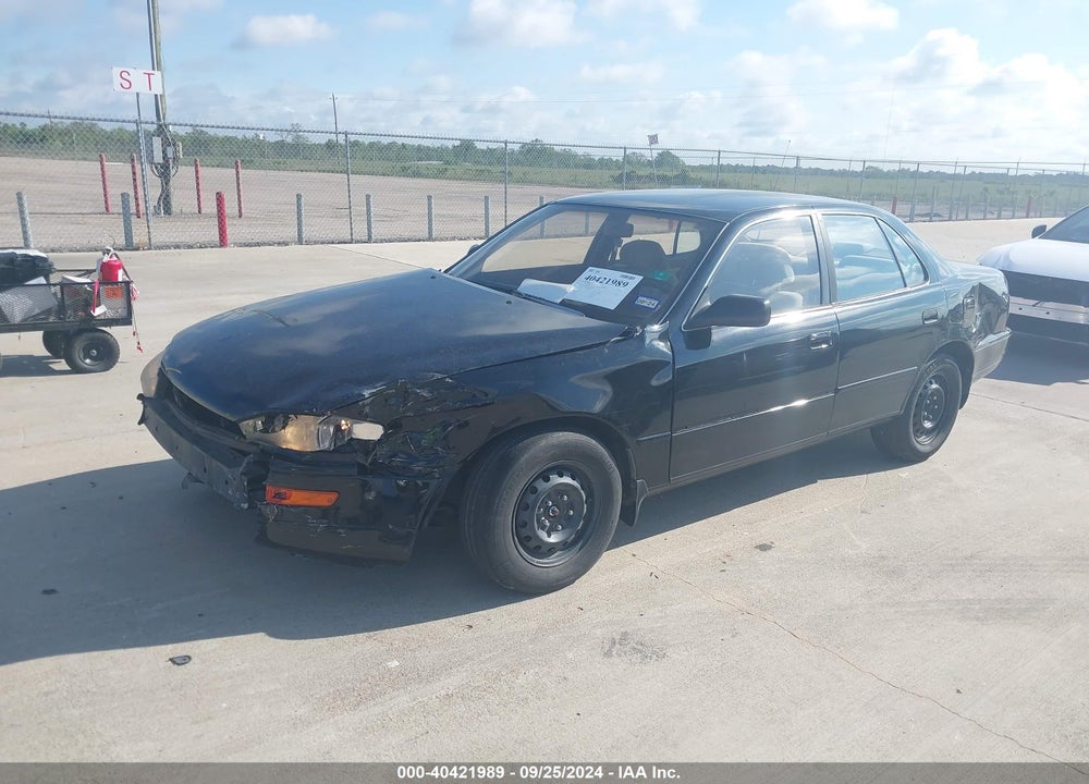 1994 TOYOTA CAMRY LE VIN: 4T1SK12E7RU448870