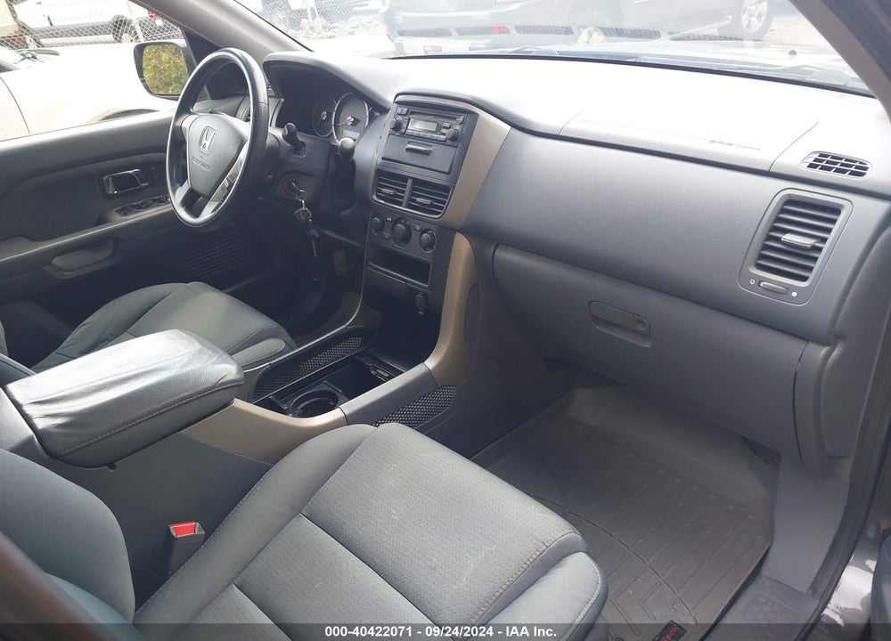 2006 HONDA PILOT LX VIN: 2HKYF18106H505942
