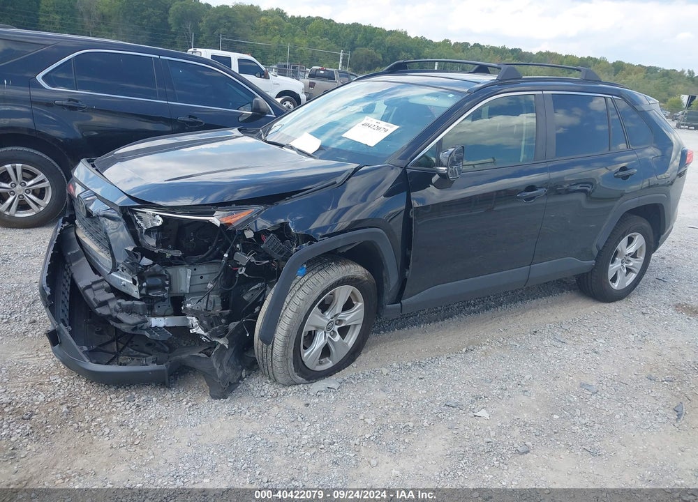2019 TOYOTA RAV4 XLE VIN: JTMW1RFV9KD017437