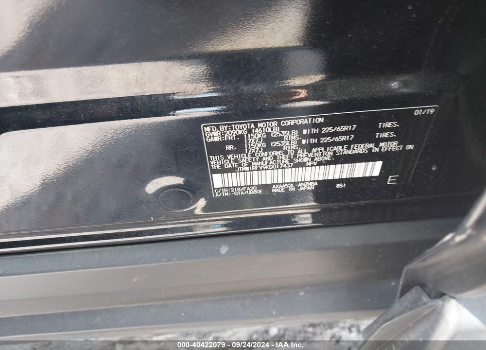 2019 TOYOTA RAV4 XLE VIN: JTMW1RFV9KD017437