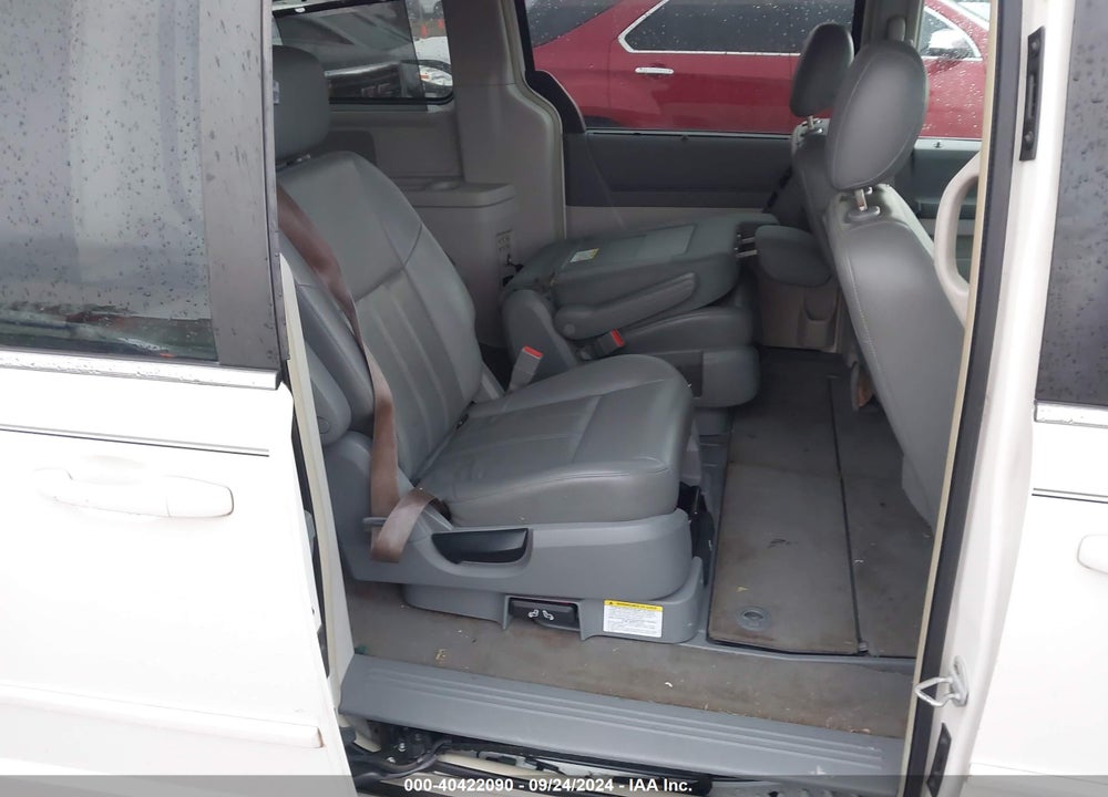 2008 CHRYSLER TOWN & COUNTRY TOURING VIN: 2A8HR54PX8R646881