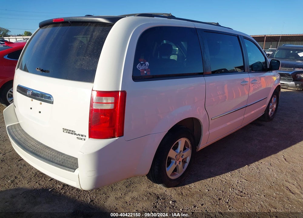2010 DODGE GRAND CARAVAN SXT VIN: 2D4RN5D15AR165044