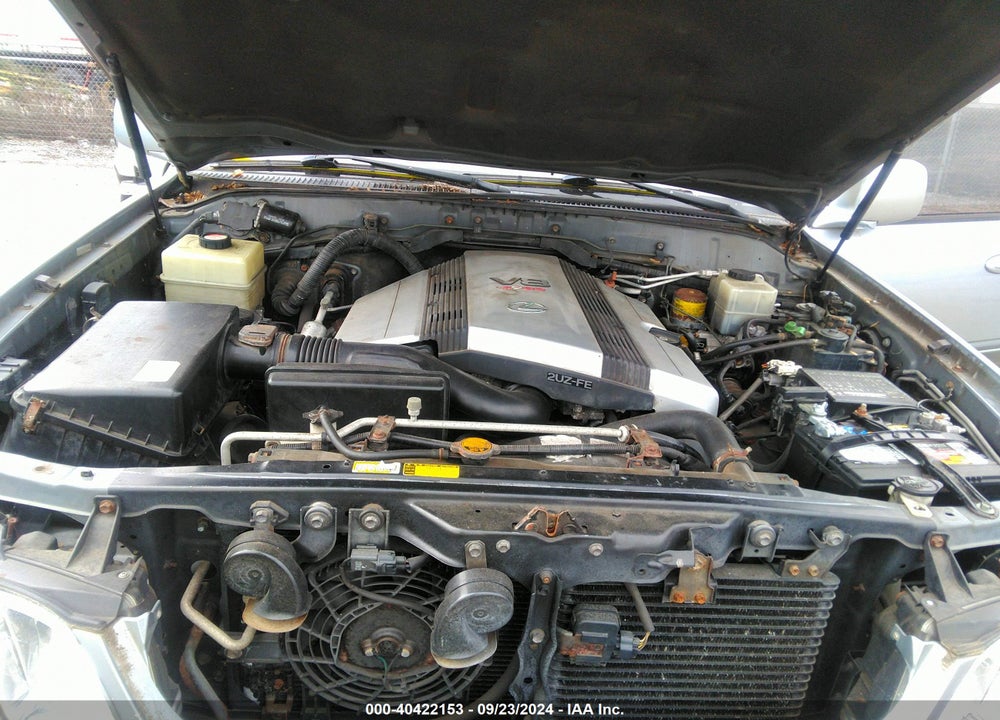 2001 LEXUS LX 470 VIN: JTJHT00W013501420