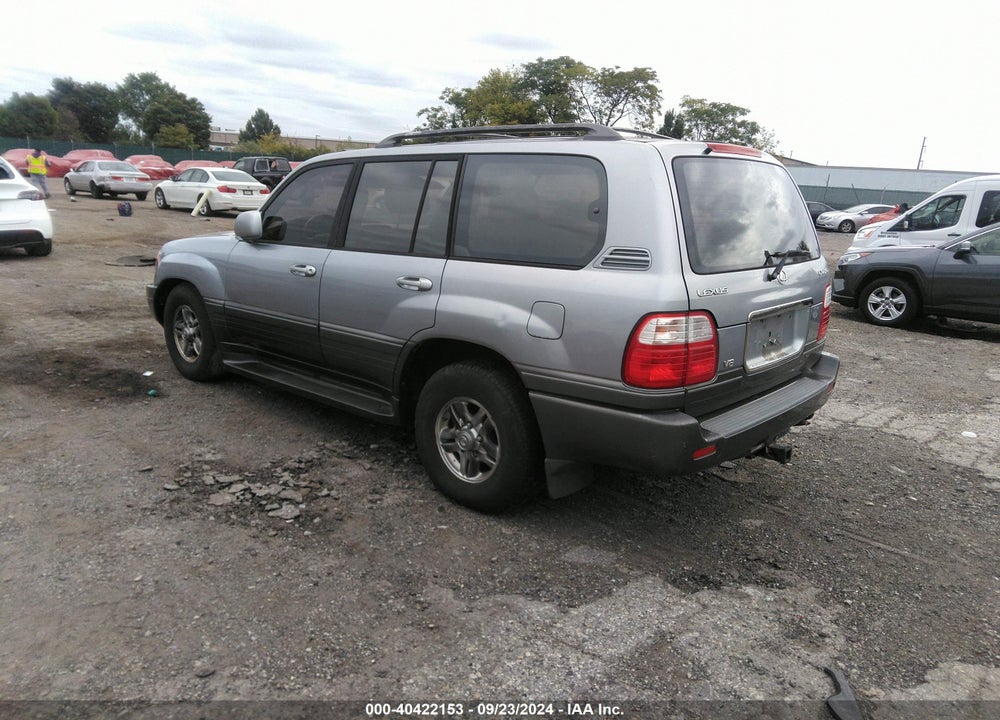 2001 LEXUS LX 470 VIN: JTJHT00W013501420