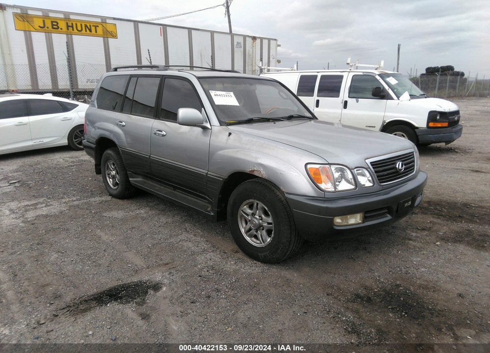 2001 LEXUS LX 470 VIN: JTJHT00W013501420