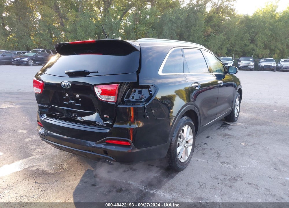2017 KIA SORENTO 2.4L LX VIN: 5XYPGDA38HG298457