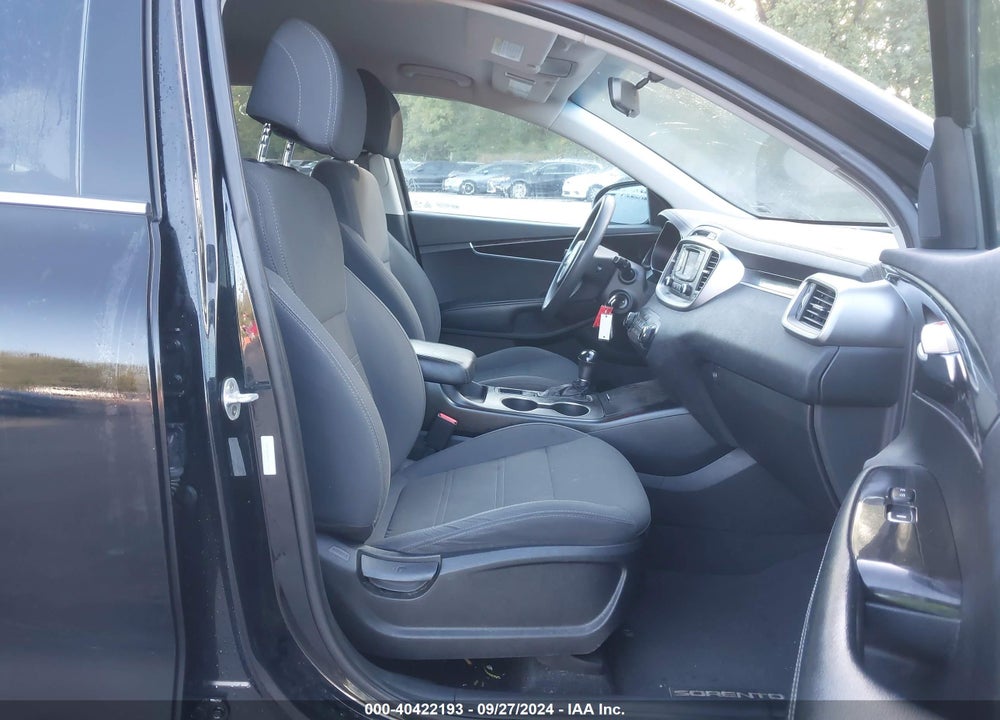 2017 KIA SORENTO 2.4L LX VIN: 5XYPGDA38HG298457