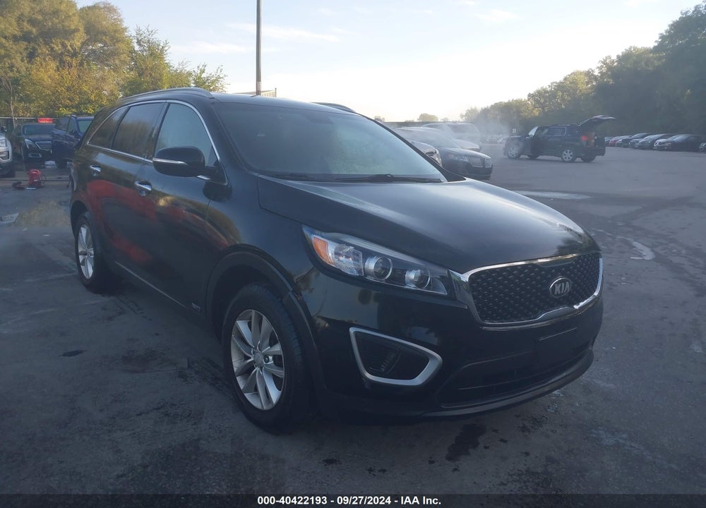 2017 KIA SORENTO 2.4L LX VIN: 5XYPGDA38HG298457