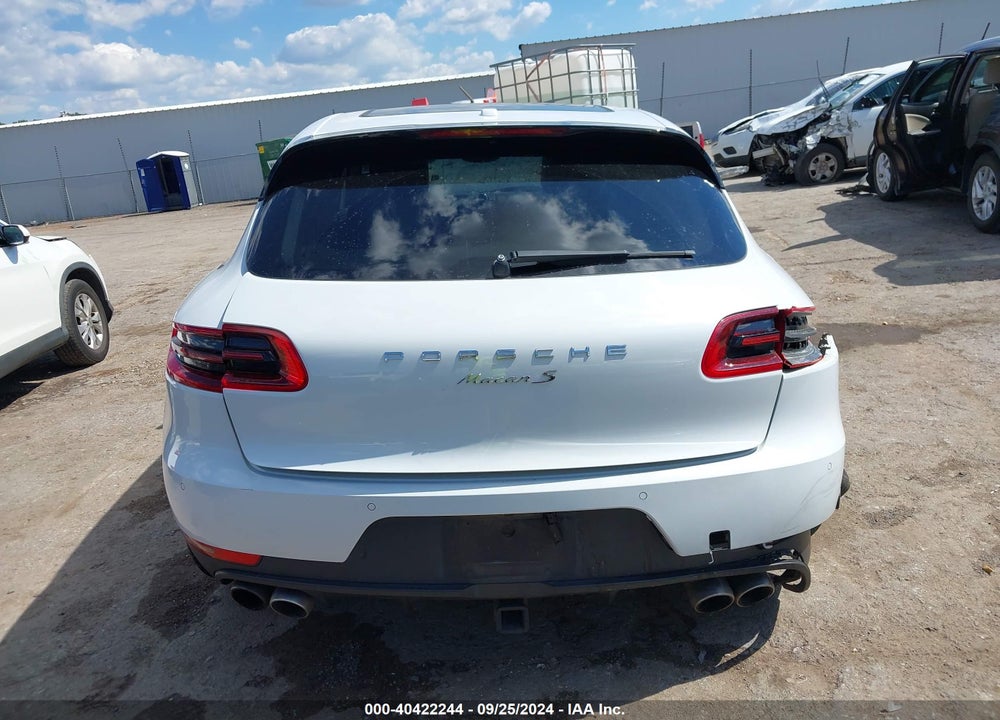 2016 PORSCHE MACAN S VIN: WP1AB2A53GLB48509
